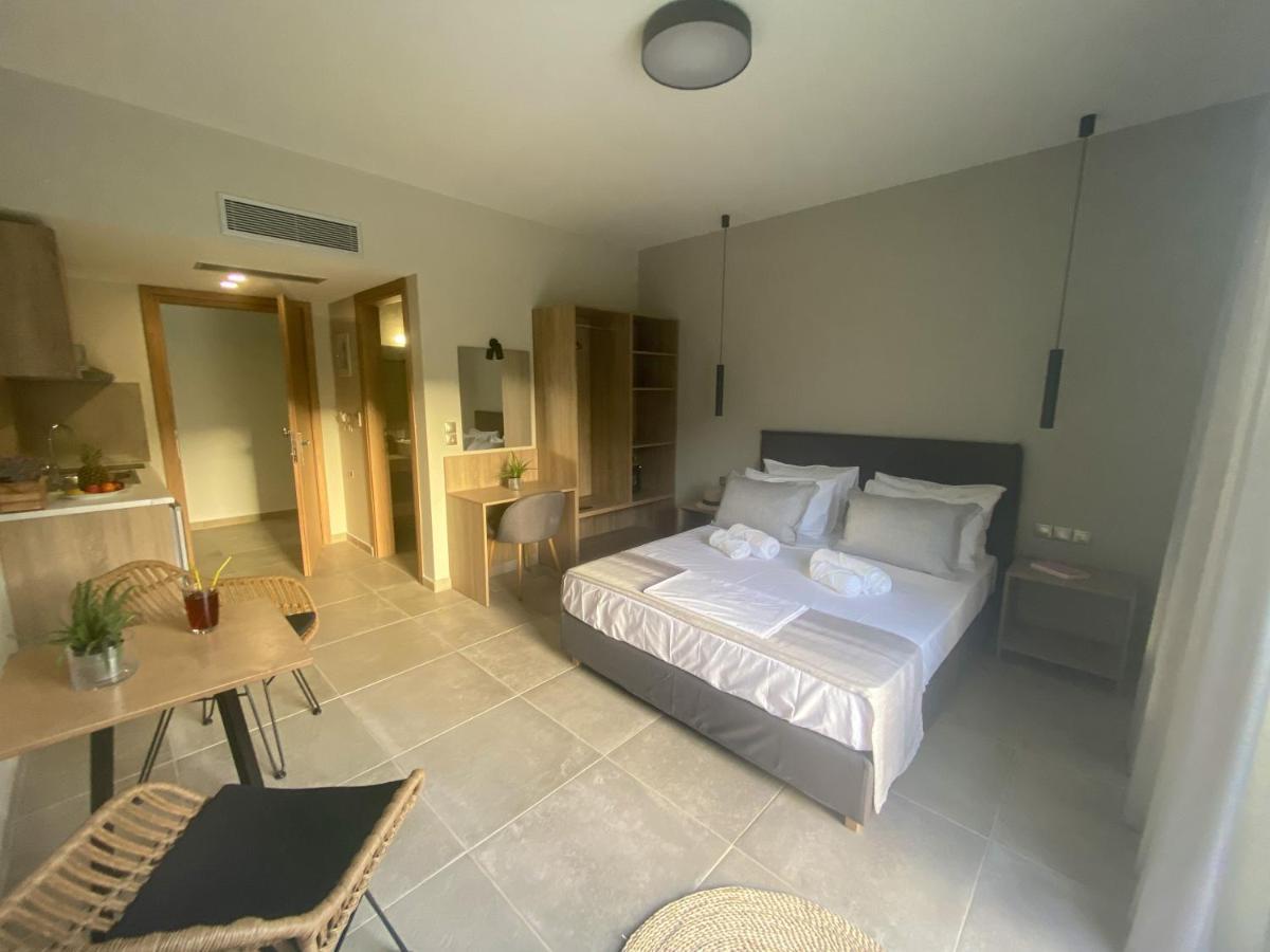 Comodo Nydri  Exterior photo