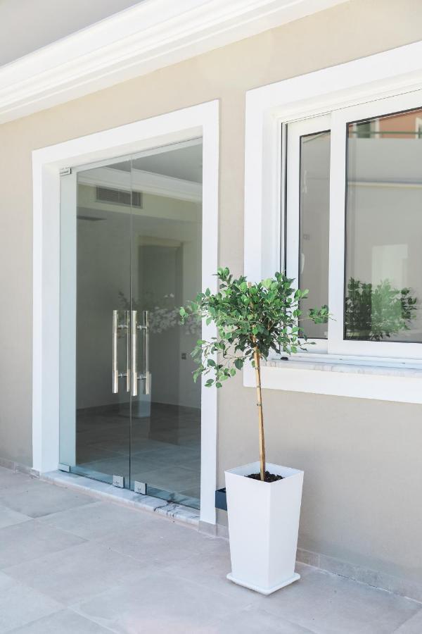 Comodo Nydri  Exterior photo